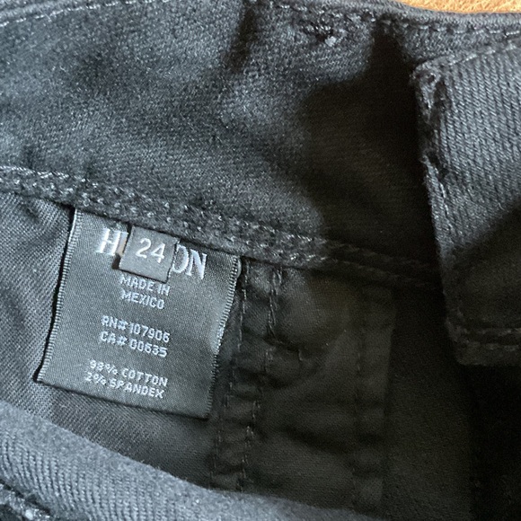 Hudson Jeans Women's Skinny in Black - Picture 7 of 11